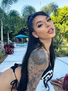 Gina Valentina's Image